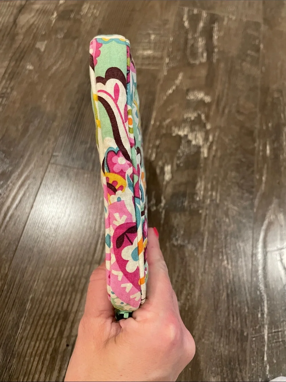 Vera Bradley Tablet/iPad Quilted Cover in Floral and Paisley